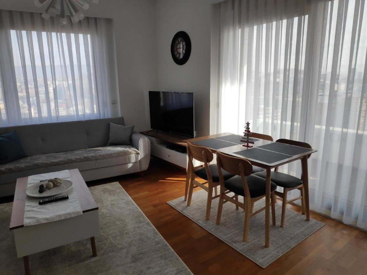 Luxury Sky View Apartment Prishtinë Ngoại thất bức ảnh